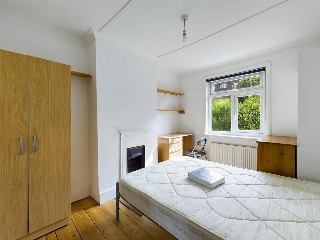 CAM00771 P1-PR0105-STILL05.jpg