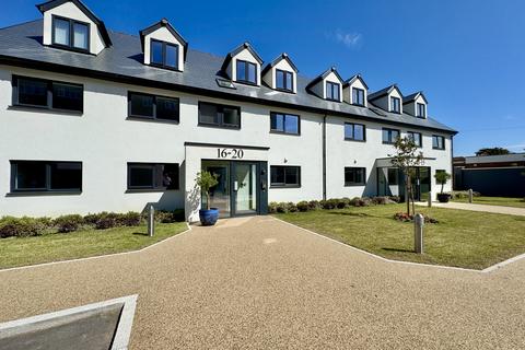 14 The Residence, South Road, Hythe, Kent