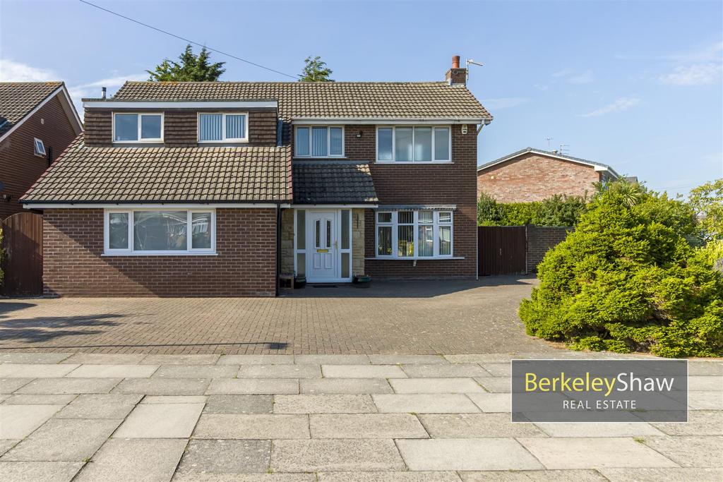 26 Stapleton Road Formby L372 YN 058.jpg