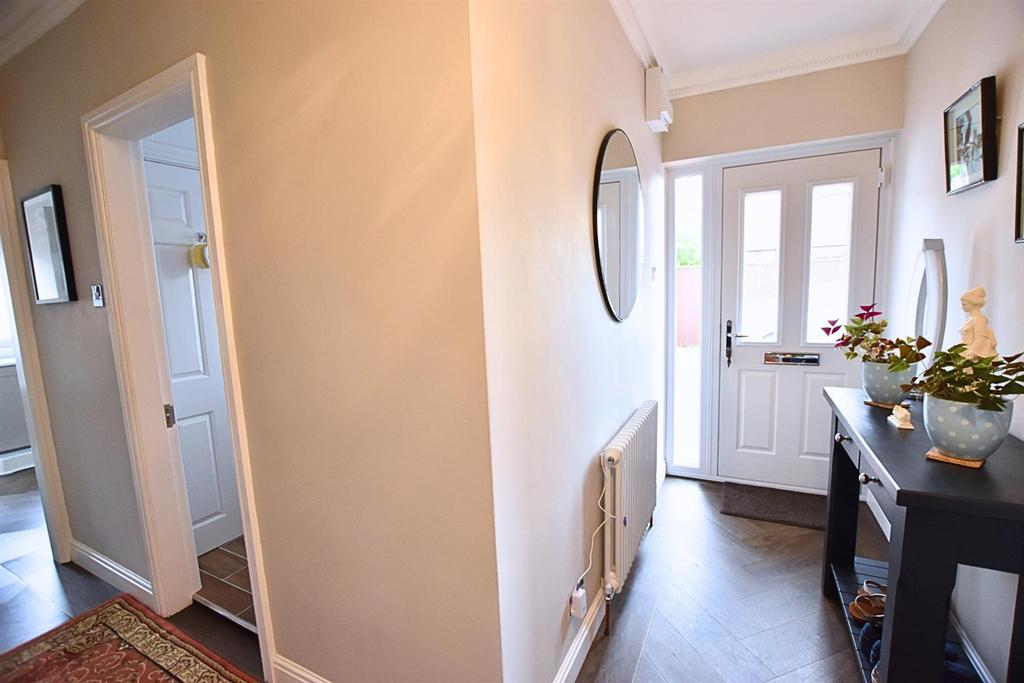 Side entrance hall