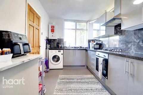 undefined, Portland Road, Luton