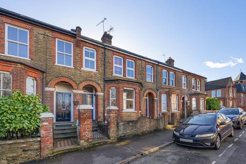 2 bedroom flat to rent, Queens Place, Watford, WD17