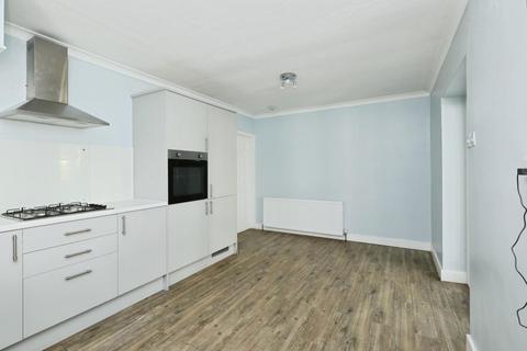 38 Tadcaster Crescent, Sheffield, S8 0RE