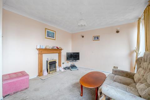 2 bedroom maisonette for sale, Priors Croft, Old Woking, Woking, Surrey, GU22