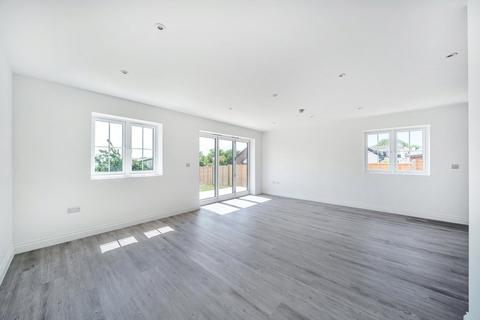 4 bedroom detached house for sale, Willow Close, Chequers Road, Minster on Sea, Sheerness, ME12