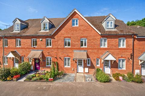 3 bedroom terraced house for sale, Poperinghe Way, Reading RG2
