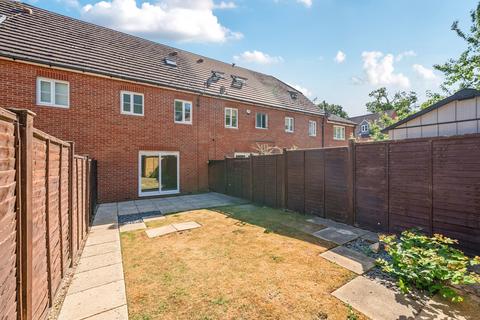 3 bedroom terraced house for sale, Poperinghe Way, Reading RG2