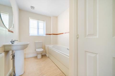 3 bedroom terraced house for sale, Poperinghe Way, Reading RG2