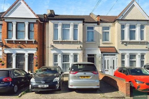 2 bedroom ground floor flat for sale, Christchurch Road, Ilford, IG1