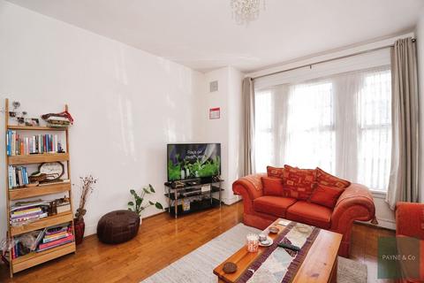 2 bedroom ground floor flat for sale, Christchurch Road, Ilford, IG1