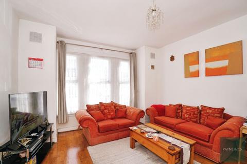2 bedroom ground floor flat for sale, Christchurch Road, Ilford, IG1