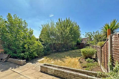 7 Aylesford Close, Dudley, DY3 3QB