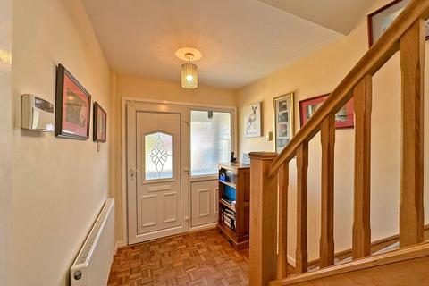 7 Aylesford Close, Dudley, DY3 3QB