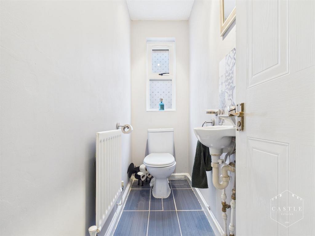 Guest cloakroom