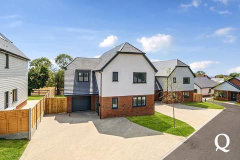 Willow Close, Chequers Road, Minster on Sea, Sheerness, ME12
