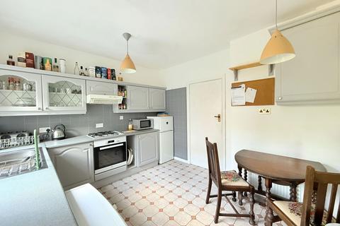 3 bedroom ground floor flat for sale, Springfield Court, Stratford Road, Hall Green