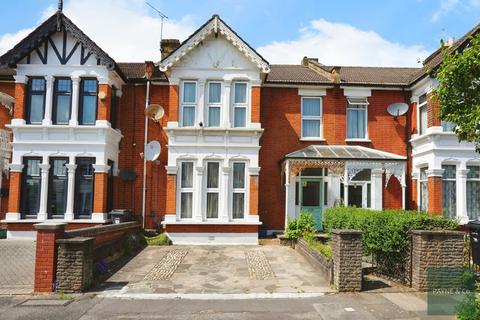 4 bedroom terraced house for sale, Ranelagh Gardens, Ilford, IG1