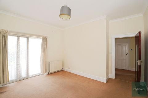 4 bedroom terraced house for sale, Ranelagh Gardens, Ilford, IG1