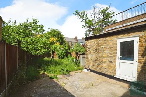 4 bedroom terraced house for sale, Ranelagh Gardens, Ilford, IG1