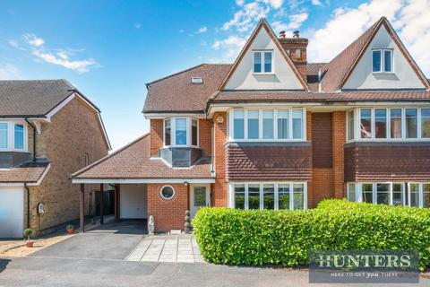 5 bedroom semi-detached house for sale, Lower Green Gardens, Worcester Park