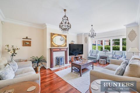 undefined, Lower Green Gardens, Worcester Park