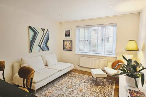 2 bedroom ground floor flat for sale, Poplar Road, Hinchley Wood, KT10