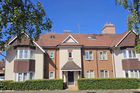 undefined, Poplar Road, Hinchley Wood, KT10