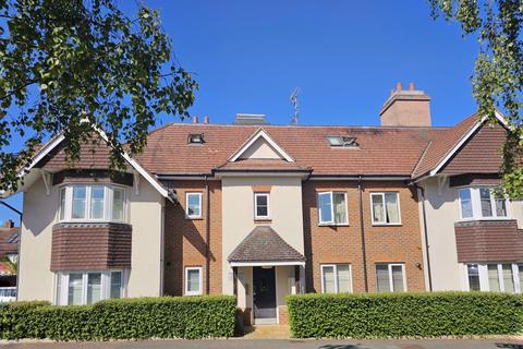 undefined, Poplar Road, Hinchley Wood, KT10
