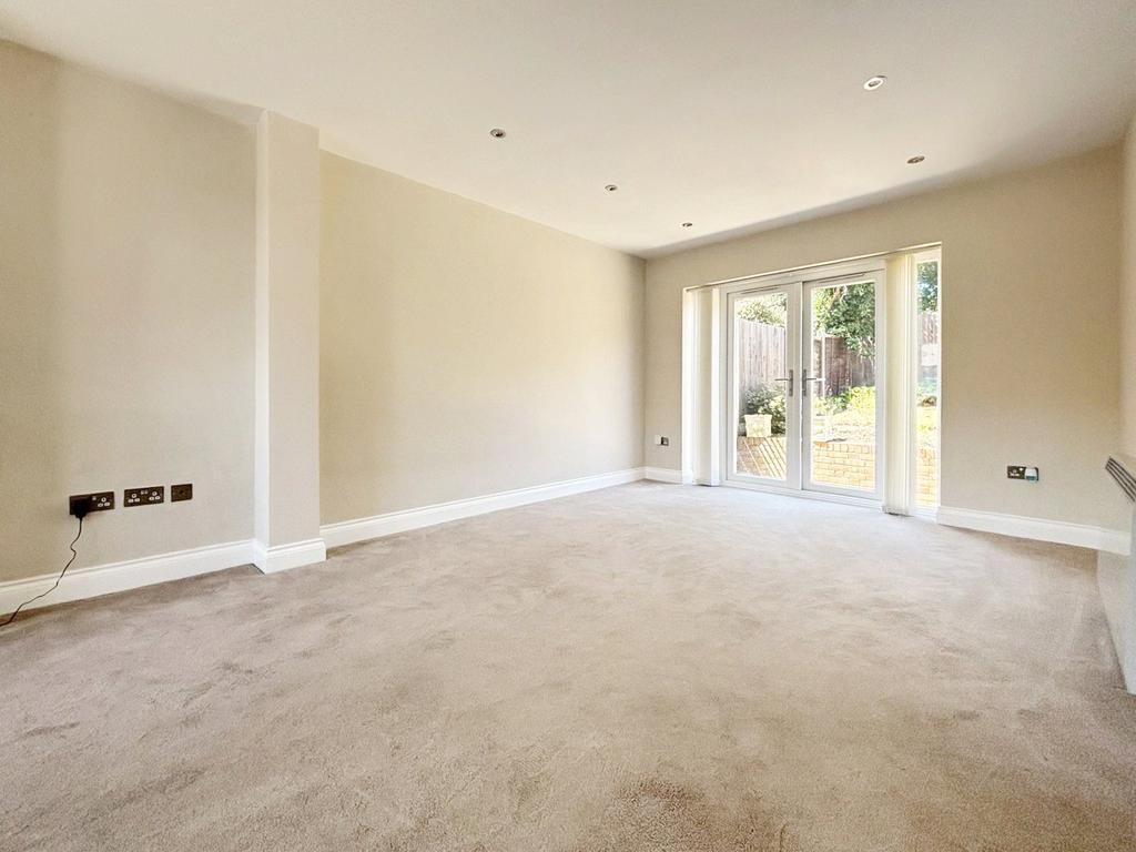 Through Lounge