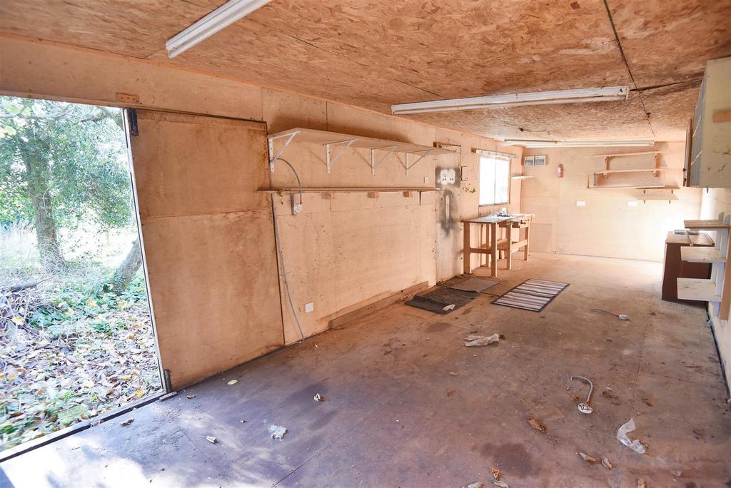 Workshop/Store