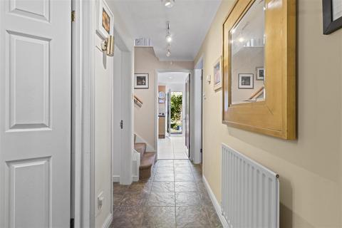 4 bedroom detached house for sale, Wentworth Close, Hailsham