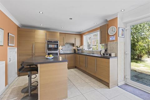 4 bedroom detached house for sale, Wentworth Close, Hailsham