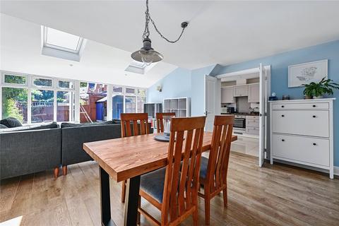 35 Damson Drive, Hartley Wintney, Hook, RG27 8WR
