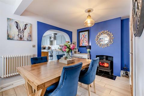 5 bedroom house for sale, London Road, Ditton