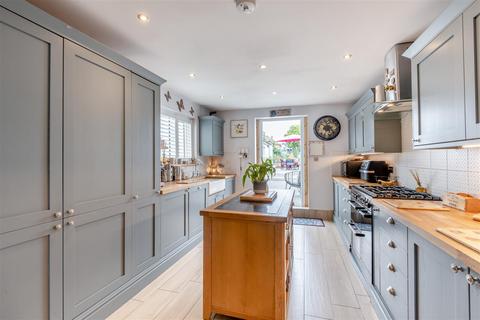 undefined, London Road, Ditton