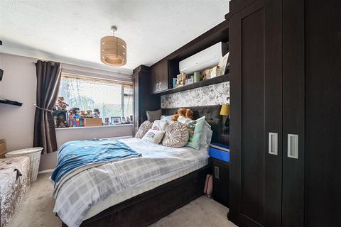 3 bedroom semi-detached house for sale, Fishers Road, Staplehurst, Tonbridge