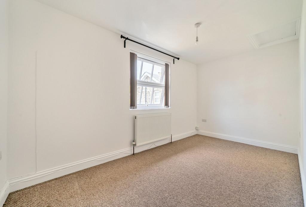 1299283 15 683707...