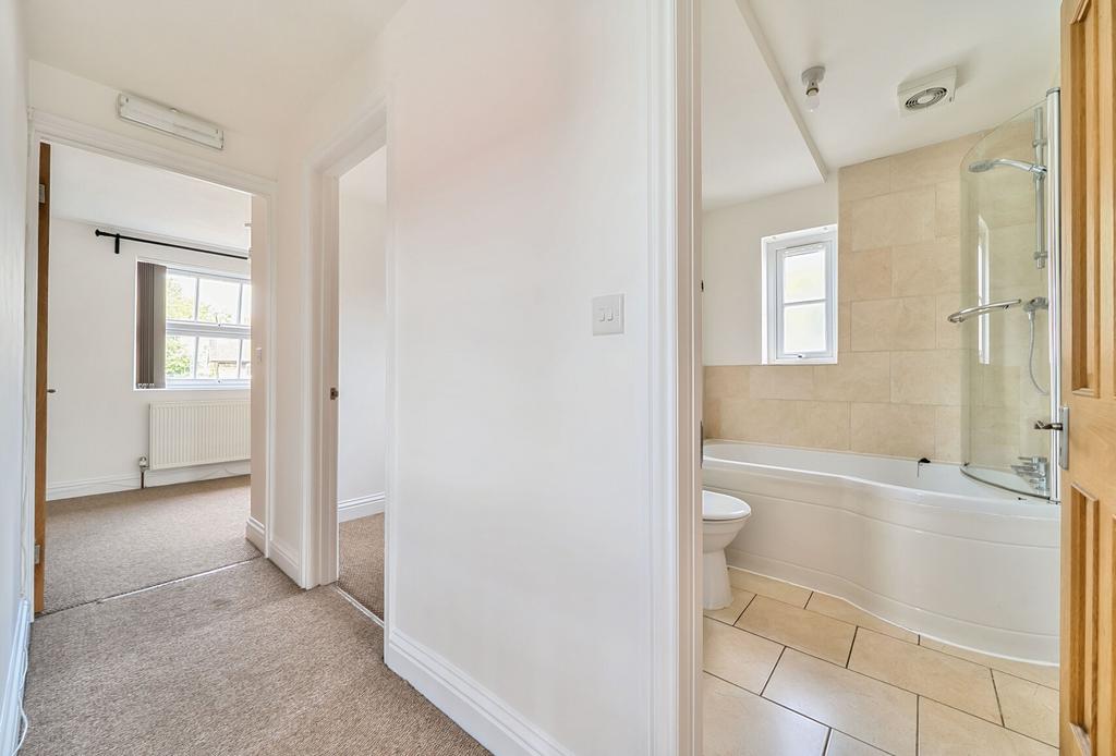 1299283 18 683709...