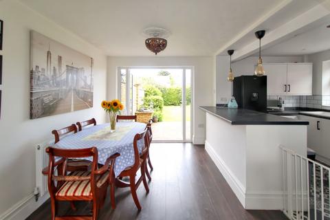 35 Grampian Way, Eastham, Wirral, CH62 8EN