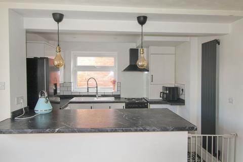 35 Grampian Way, Eastham, Wirral, CH62 8EN