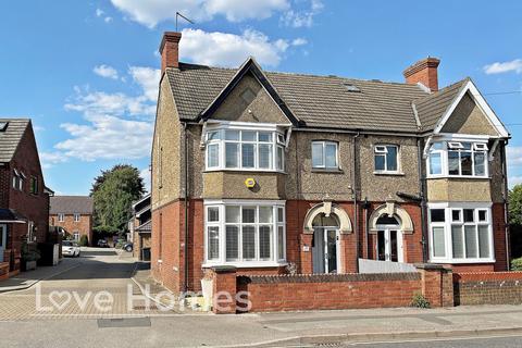undefined, Kings Road, Flitwick