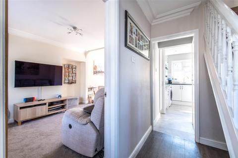 125 Colyer Road, Northfleet, Gravesend, DA11 8AZ