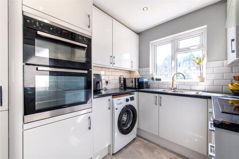 125 Colyer Road, Northfleet, Gravesend, DA11 8AZ