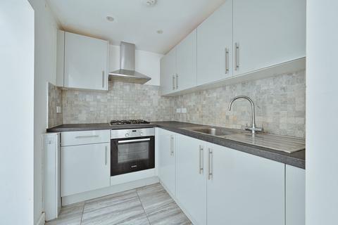 2 bedroom terraced house to rent, St. Marys Road, Watford, WD18
