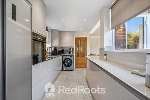 15 Jossey Lane, Scawthorpe, Doncaster, DN5 9DB