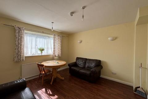 191c Burnt Ash Hill, London, SE12 0QF