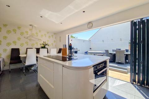 5 bedroom house for sale, 1 Fremont Pearle, St John