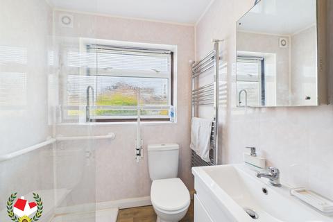 9 Walnut Close, Abbeydale, Gloucester, GL4 5EU