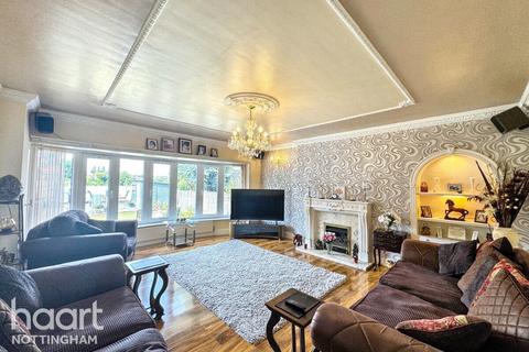 4 bedroom detached house for sale, Standhill Avenue, Carlton