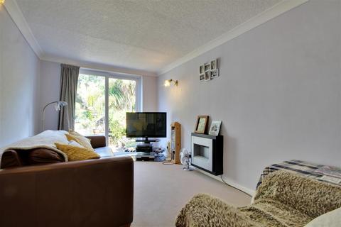 3 bedroom semi-detached bungalow for sale, Normandy Avenue, Beverley